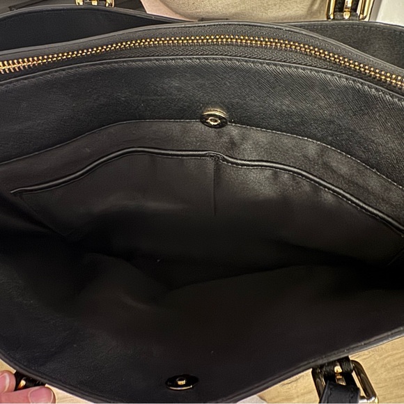 🖤 Samsonite Black Structured Tote with Gold Hardware - Picture 6 of 9